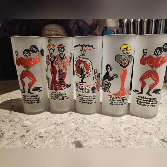 vintage charm glassware collection with this set of five Collins glasses 1940s - Picture 2 of 2